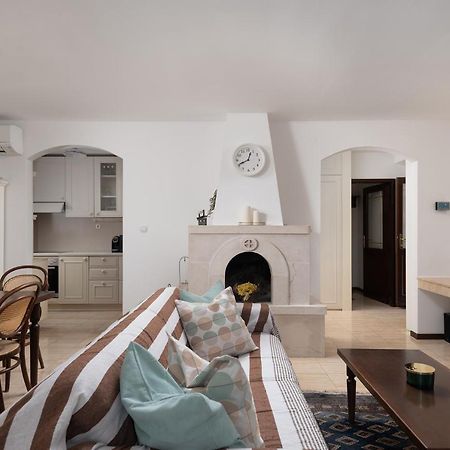 Heritage House Dvor Sutivan Extérieur photo